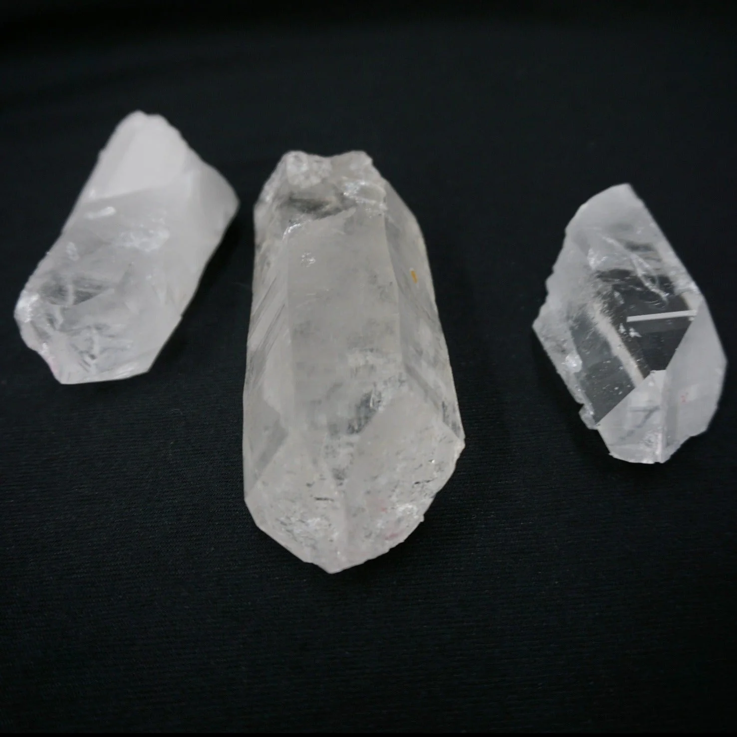 Buy Quartz Crystal Points In Bulk - Image 7