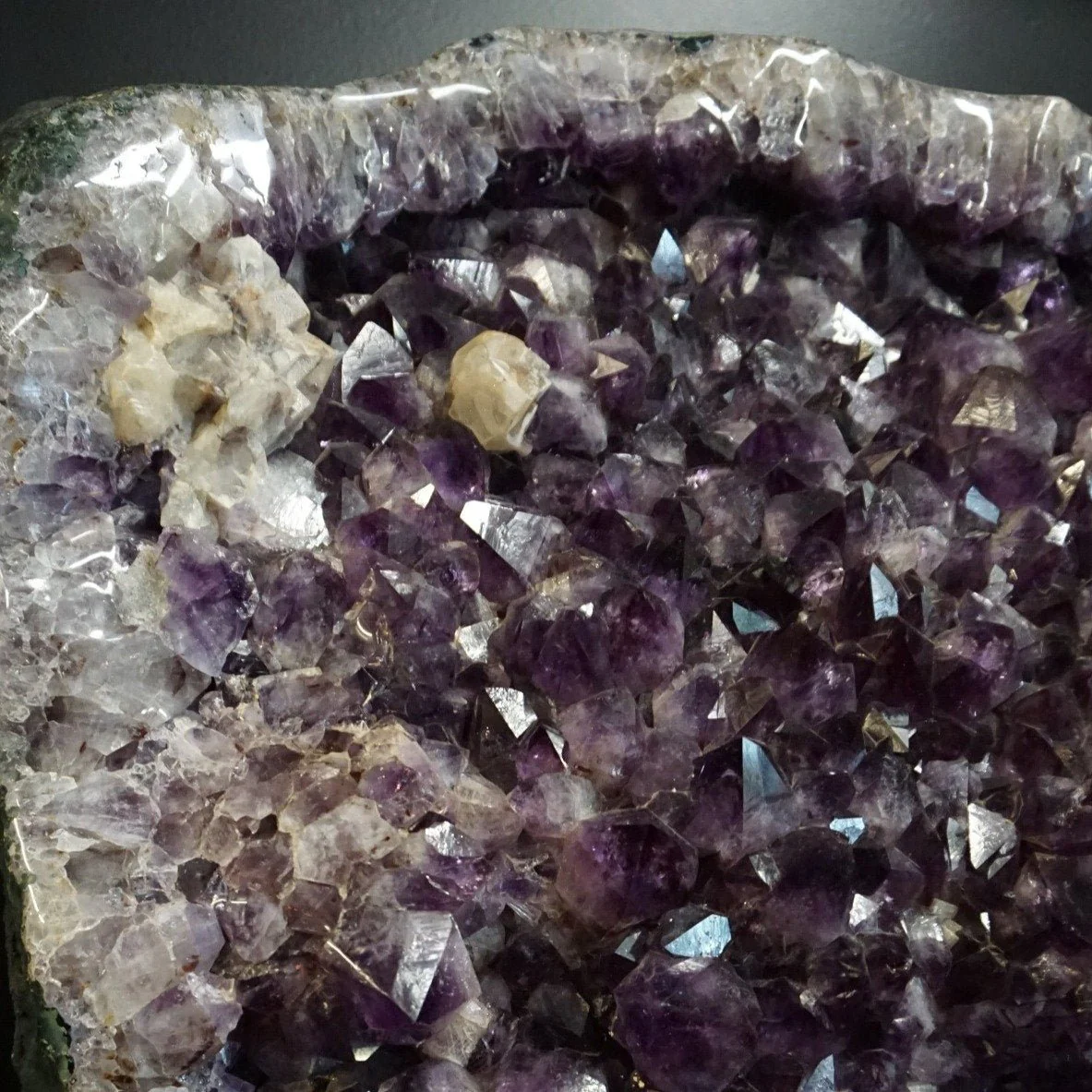 Large Amethyst Geode Specimen - Image 5